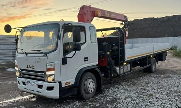 Манипулятор JAC: борт 5 т, стрела 5 т